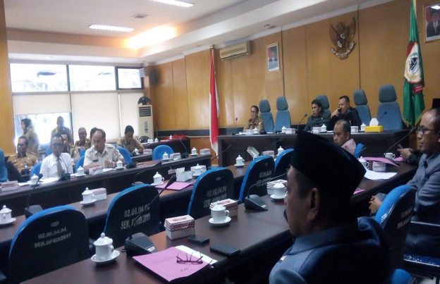 Pansus Penyertaan Modal Dprd Kota Makassar Gelar Rapat Bersama Pt. Bank Sulselbar 624x403