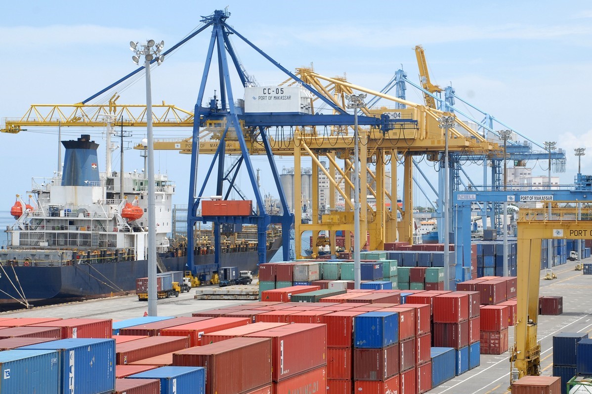 cropped_makassar_container_terminal_indonesia_0.jpg