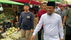Gubernur Andi Sudirman Pantau Harga dan Stok Bahan Pokok di Pasar Terong