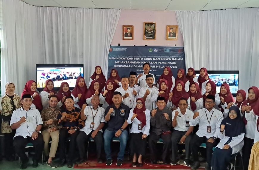 Ketum DPP Komite OSIS Nasional Kunjungi MTs Negeri Soppeng, Tinjau Fasilitas Siswa